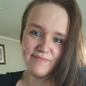 Meet your Posher, Alicia